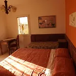 Nocleg ze śniadaniem Red Fenice 3*