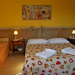 Nocleg ze śniadaniem Red Fenice 3*