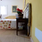 Nocleg ze śniadaniem Red Fenice 3*