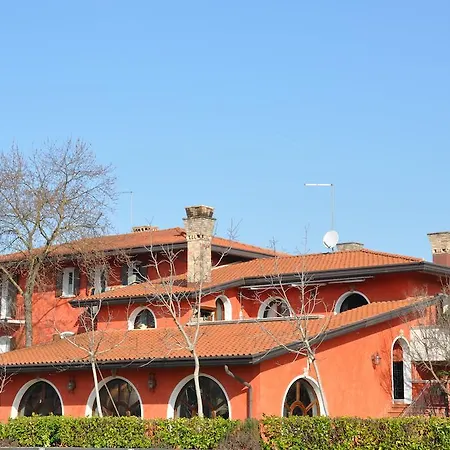 Panzió Red Fenice 3*