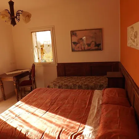 Bed & Breakfast Red Fenice 3*