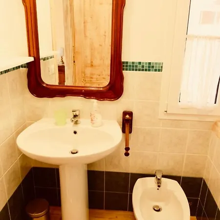 Red Fenice Bed & Breakfast *