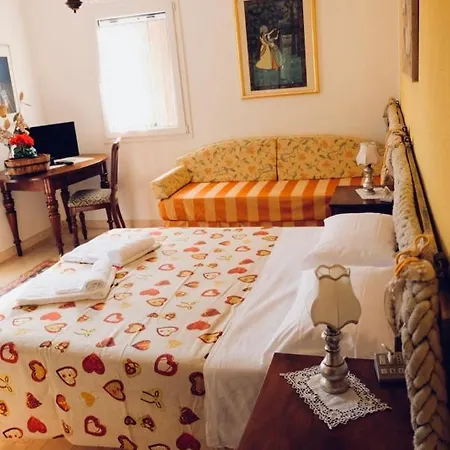 Bed & Breakfast Red Fenice *