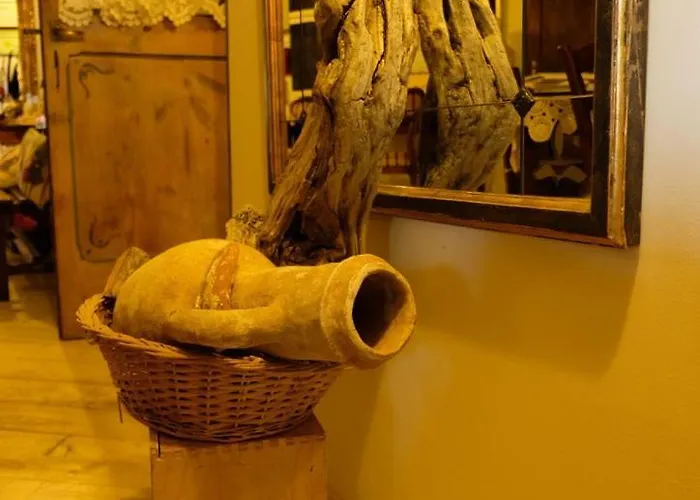 Red Fenice Bed & Breakfast 3*